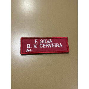 NOME BORDADO DE VELCRO COM CORPORAÇÃO E GRUPO EM BAIXO