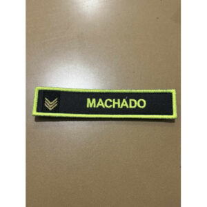 NOME BORDADO DE VELCRO C/MEDIDAS 12CM X 2CM COM DIVISA E REBORDO