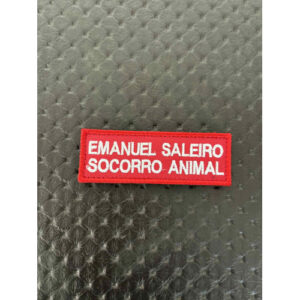 NOME BORDADO DE VELCRO COM TEXTO PERSONALIZADO EM BAIXO