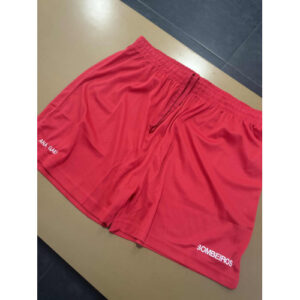 CALÇÃO BORDADO COM BOMBEIROS NUMA PERNA E O NOME NA OUTRA PERNA