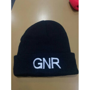 GORRO BORDADO COM GNR E NOME DE LADO
