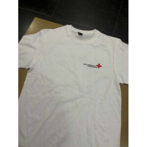 T-SHIRT ESTAMPADA CRUZ VERMELHA FRENTE, COSTAS E SOCORRISTA