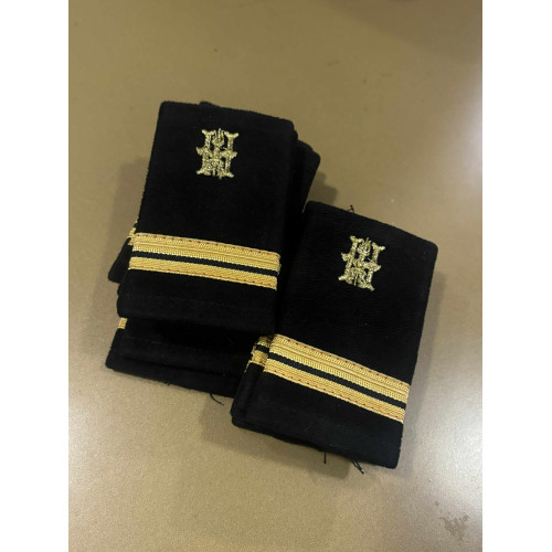 PAR DE PASSADORES BORDADO COM QUADRO DE HONRA - Image 3