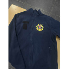 CASACO POLAR ESTAMPADO C/ EMBLEMA DA CORPORAÇÃO E TEXTO NAS COSTAS