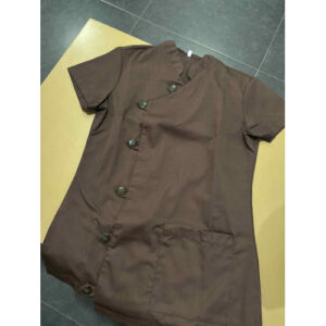TÚNICA CASTANHA COM BOTÕES