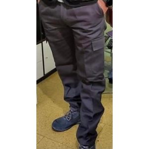 CAlÇA CINZA DE TRABALHO COM BOLSOS