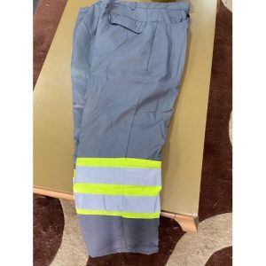 CALÇA ALCOCHOADA COM REFLETOR