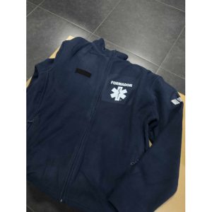 CASACO POLAR ESTAMPADO COM FORMADOR, EMBLEMA DA INEM E FAIXAS REFLETORAS CINZAS