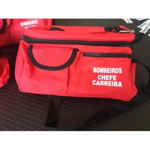 LANCHEIRA PERSONALIZADA COM BOMBEIROS, CATEGORIA E NOME