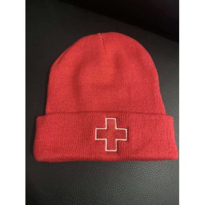 GORRO BORDADO COM CRUZ VERMELHA - NOVO MODELO