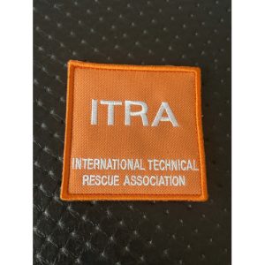 NOME BORDADO DE VELCRO C/MEDIDAS 8CM X 8CM