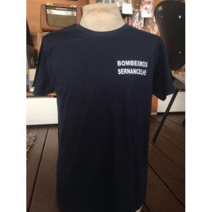 T-SHIRT DOS BOMBEIROS ESTAMPADA COM CORPORAÇÃO FRENTE E COSTAS