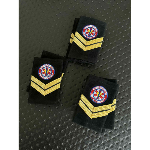 PAR DE PASSADORES BORDADO COM BOLACHA DE ENFERMEIRO - Image 4