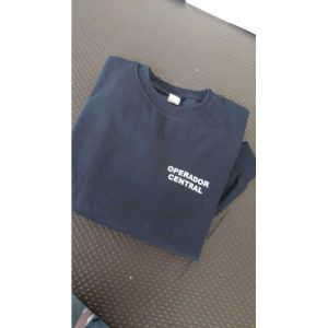 SWEAT ESTAMPADA COM OPERADOR CENTRAL E CORPORAÇÃO