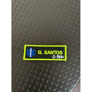 NOME BORDADO DE VELCRO COM EMBLEMA DA INEM E GRUPO A BRANCO C/REBORDO