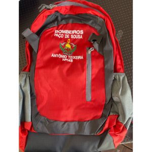 MOCHILA BORDADA C/ CORPORAÇÃO, EMBLEMA DOS BOMBEIROS, NOME E NÚMERO