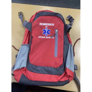MOCHILA BORDADA COM BOMBEIROS, GRUPO SANGUÍNEO, ESTRELA DA VIDA E NOME